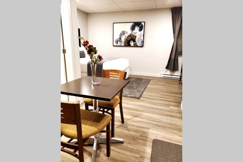 Cozy Sweet Studio #5, Only 10 Min To D.T. Ottawa Gatineau Esterno foto